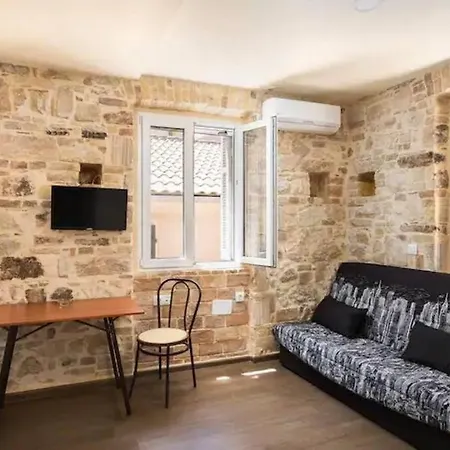 Q Apartments In Corfu Town Exterior photo