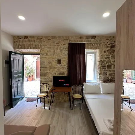 Q Apartments In Corfu Town Exterior photo