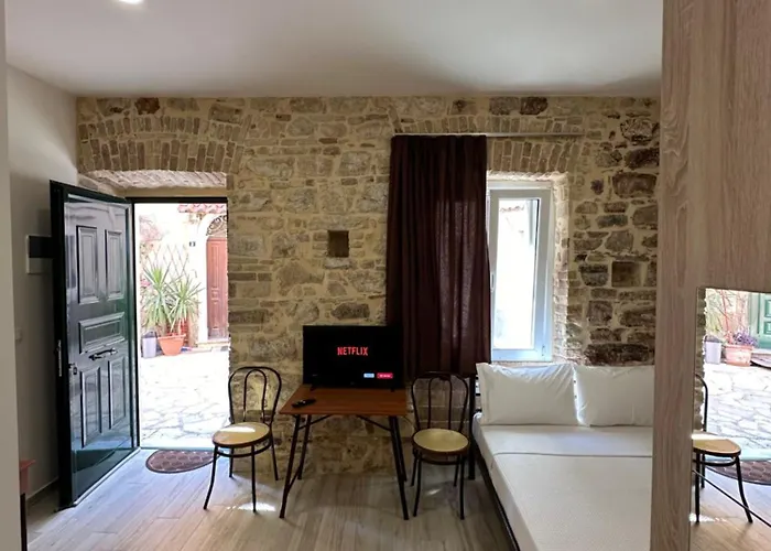 Q Apartments In Corfu Town